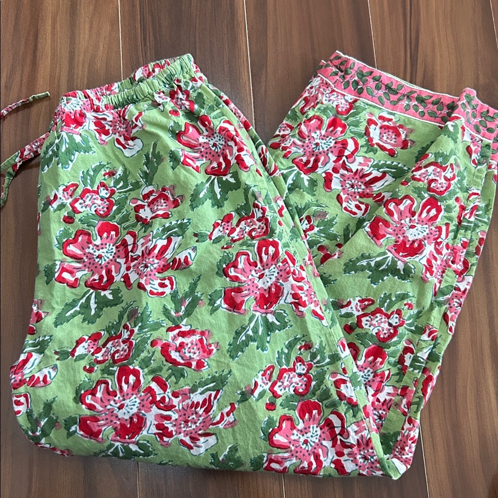 Medium Exclusively for Signals 100% cotton pajama capris pants